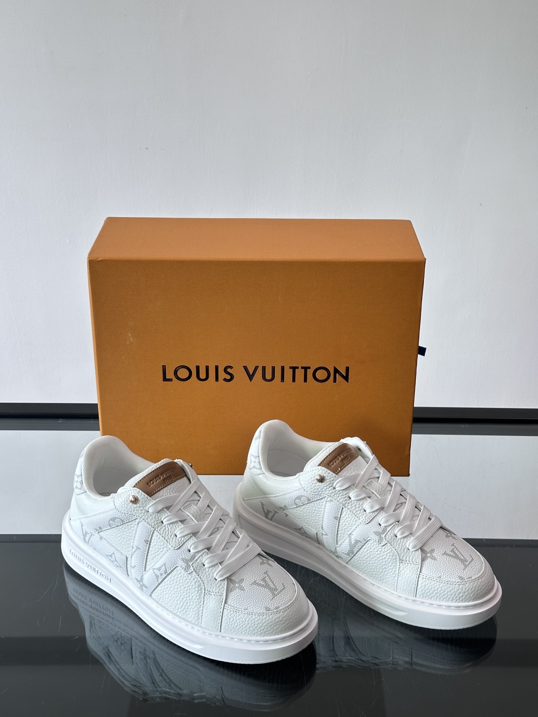 LV